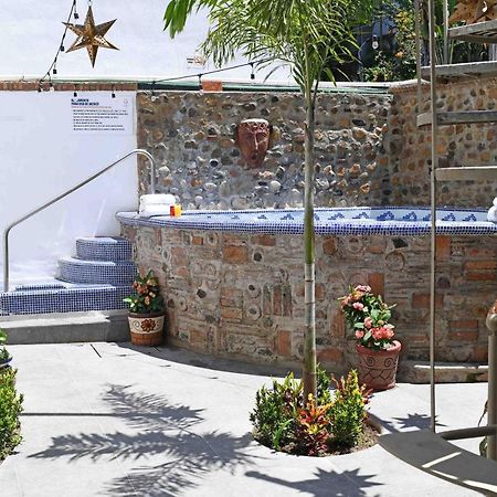 LGBTQ Hotel&Suites - Hacienda Vallarta Puerto Vallarta Exterior foto
