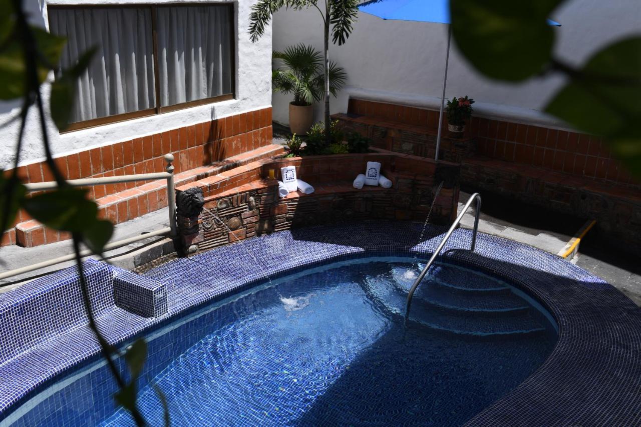 LGBTQ Hotel&Suites - Hacienda Vallarta Puerto Vallarta Exterior foto