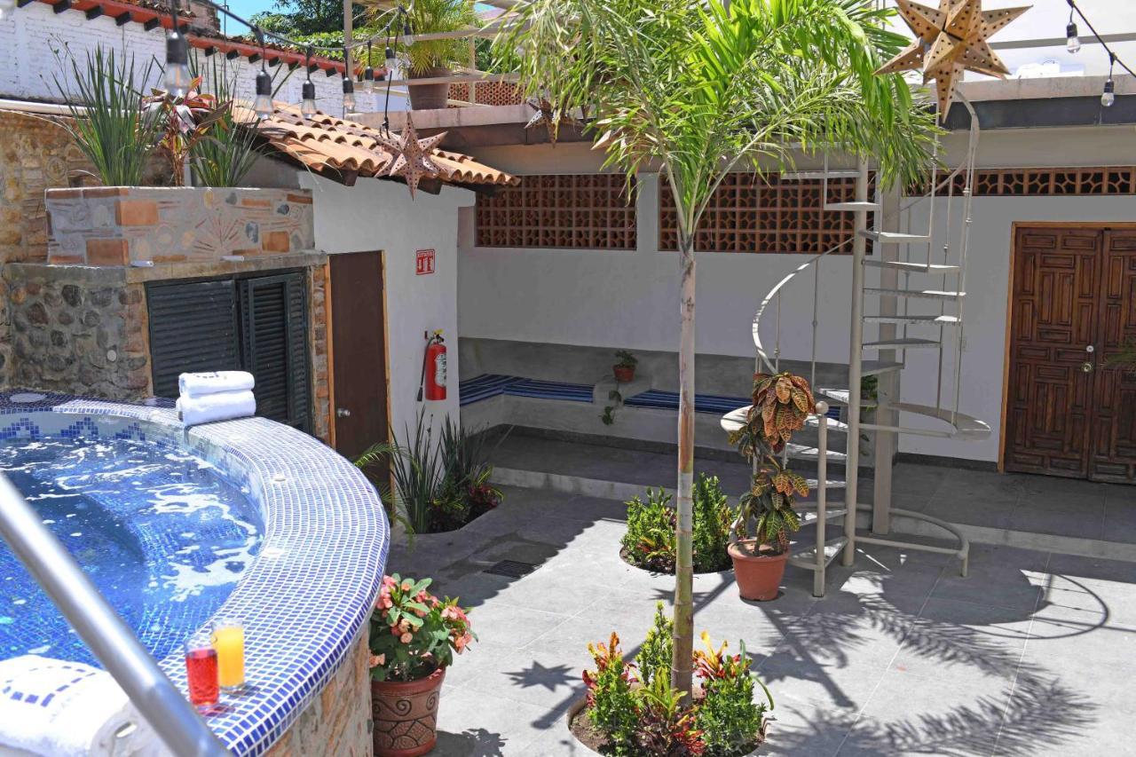 LGBTQ Hotel&Suites - Hacienda Vallarta Puerto Vallarta Exterior foto