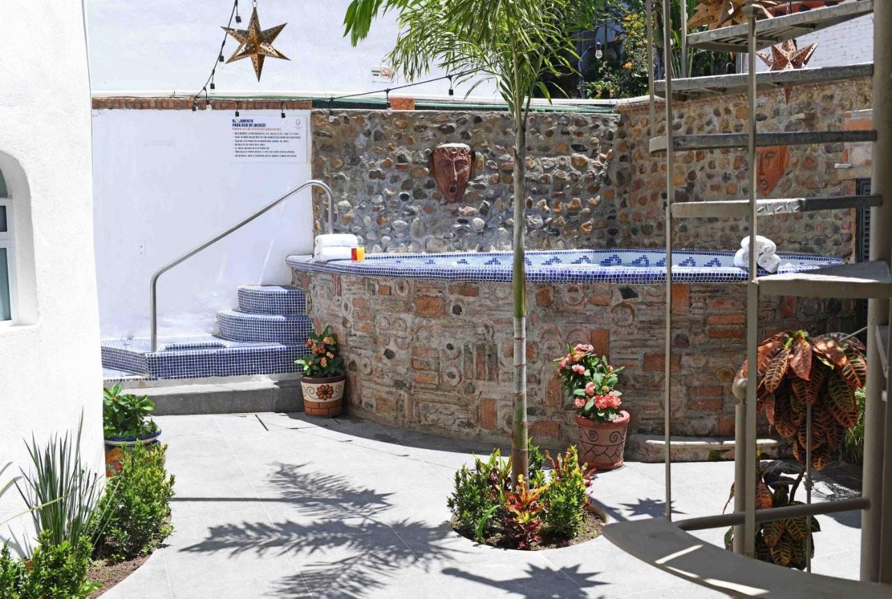 LGBTQ Hotel&Suites - Hacienda Vallarta Puerto Vallarta Exterior foto