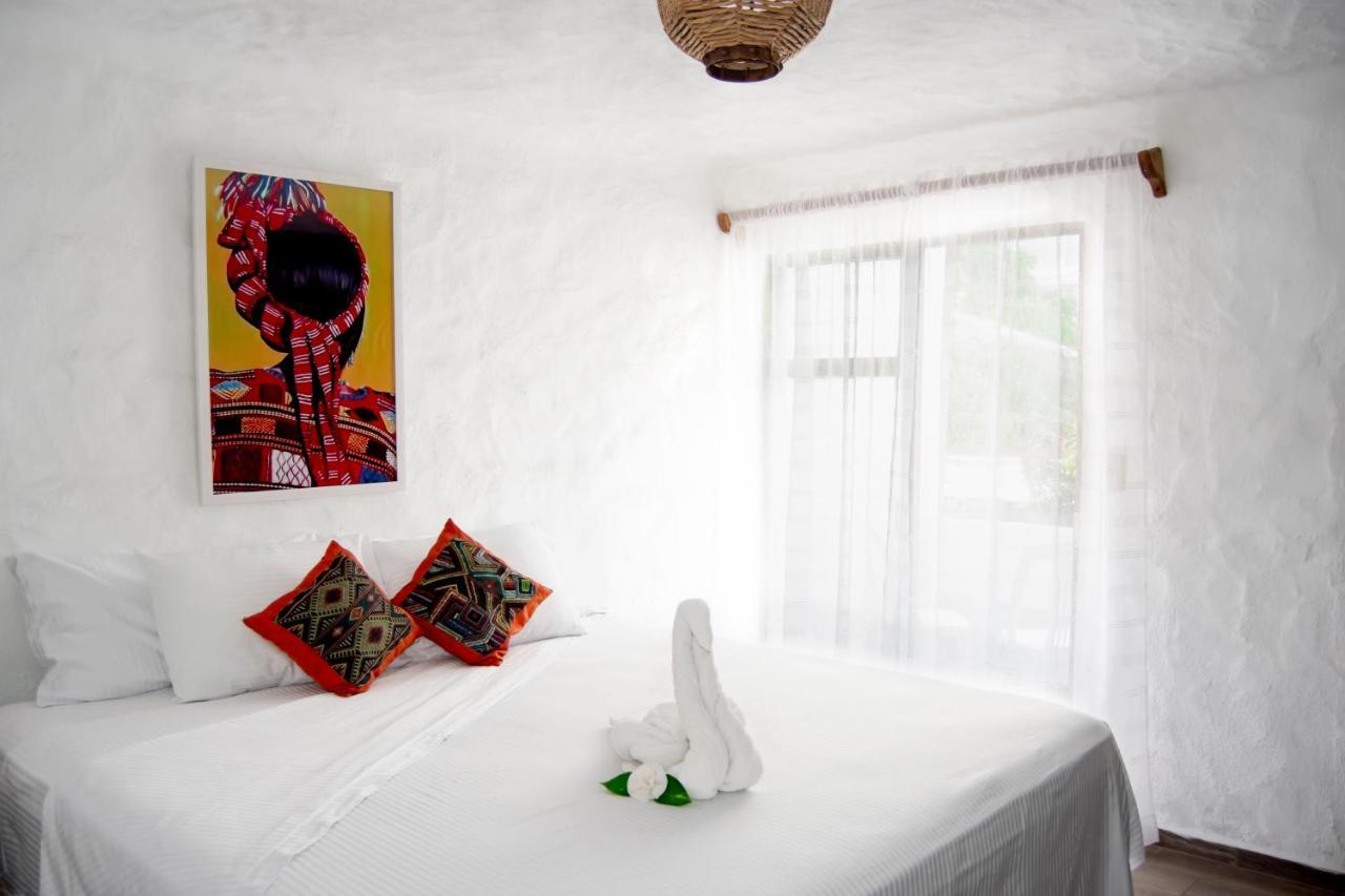 LGBTQ Hotel&Suites - Hacienda Vallarta Puerto Vallarta Exterior foto