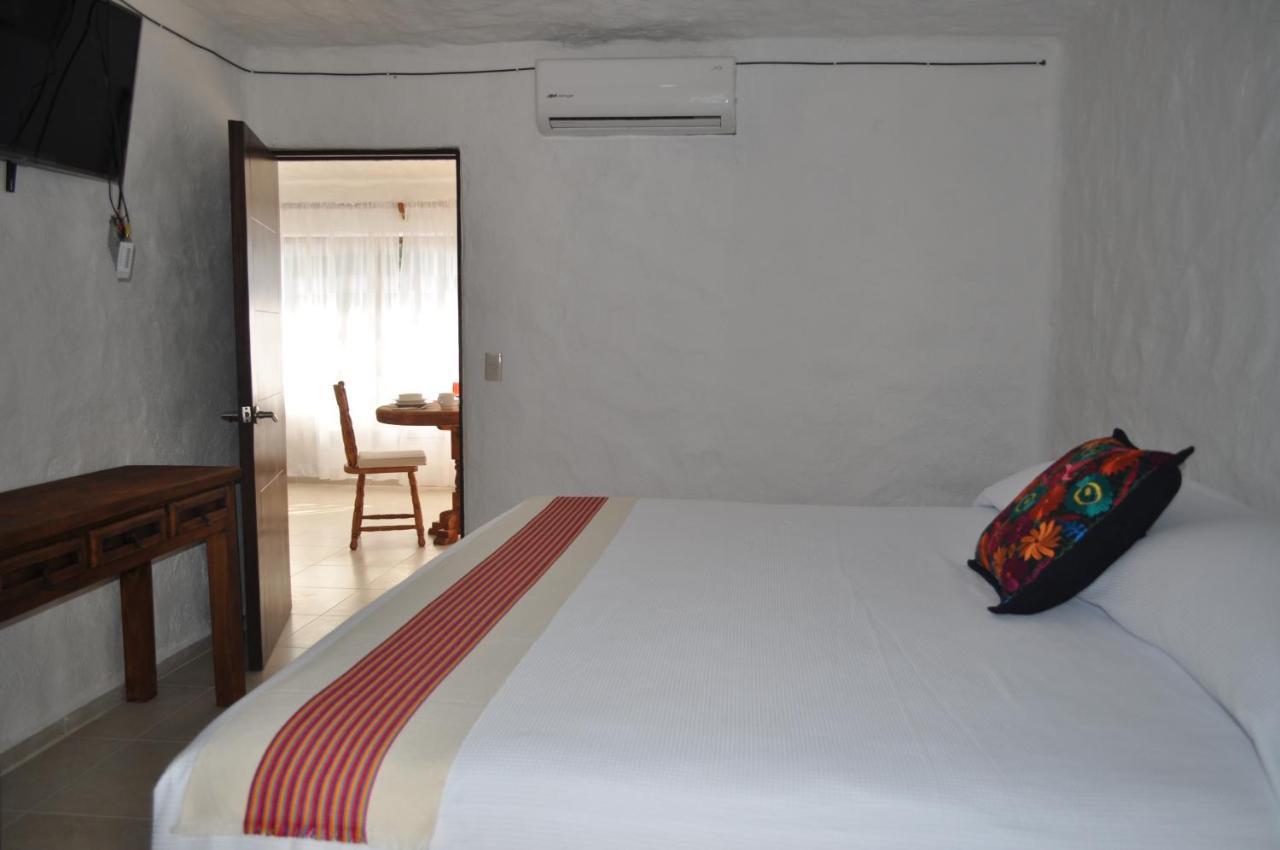 LGBTQ Hotel&Suites - Hacienda Vallarta Puerto Vallarta Exterior foto