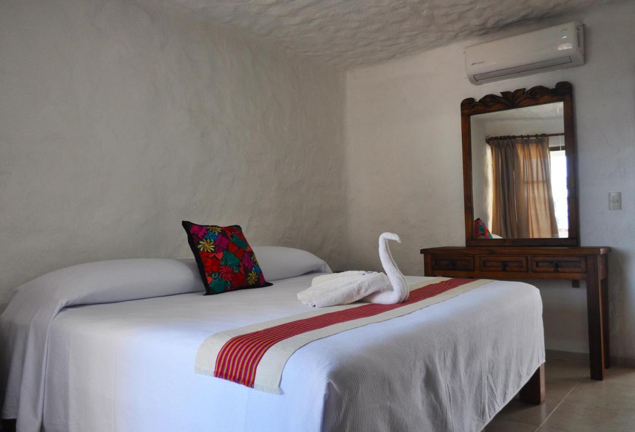 LGBTQ Hotel&Suites - Hacienda Vallarta Puerto Vallarta Exterior foto